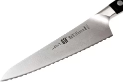 Zwilling Pro Couteau De Chef à Bord Dentelé 14cm, 38425-141 -Zwilling.fr ZW38425 141 03 zwilling pro zw38425 141 03